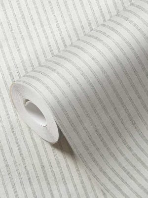 siva tapeta na pruge za zid