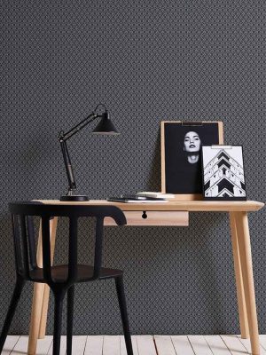 siva geometrijska tapeta za zid