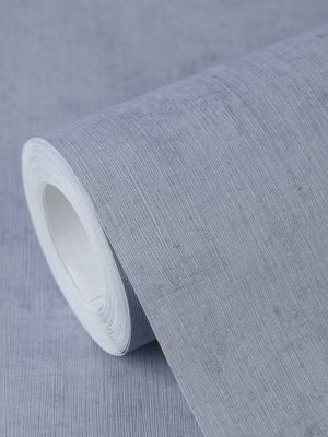 plava jednobojna tapeta za zid